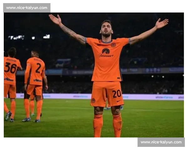 加拉塔萨雷 1500 万欧敲定恰尔汗奥卢 土媒：国米放弃球员交换协议接近达成