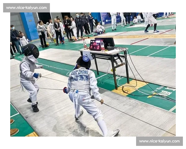 芝罘中学 “小剑客” 市运会斩 37 金创纪录！