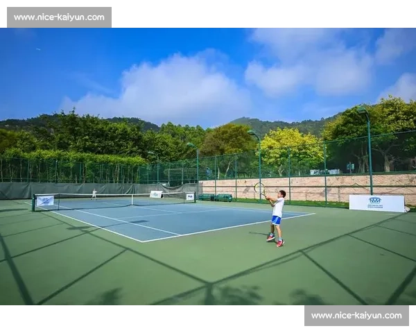 生态东滩挥拍开赛！2025 崇明杯网球联赛点燃绿色激情