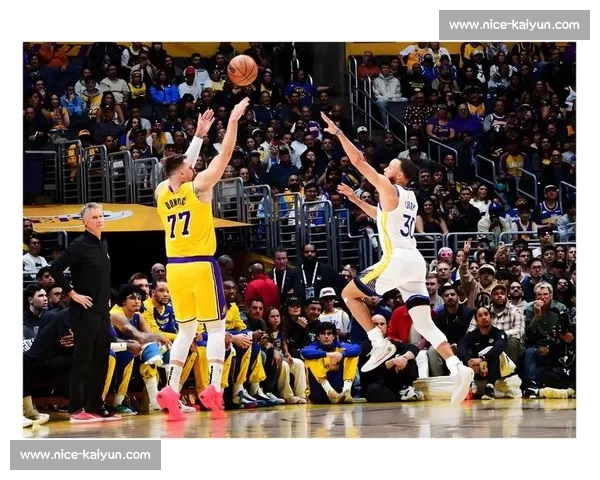 湖人钞能力遭调侃：亚历山大约基奇全打包？薪资专家：想想就好